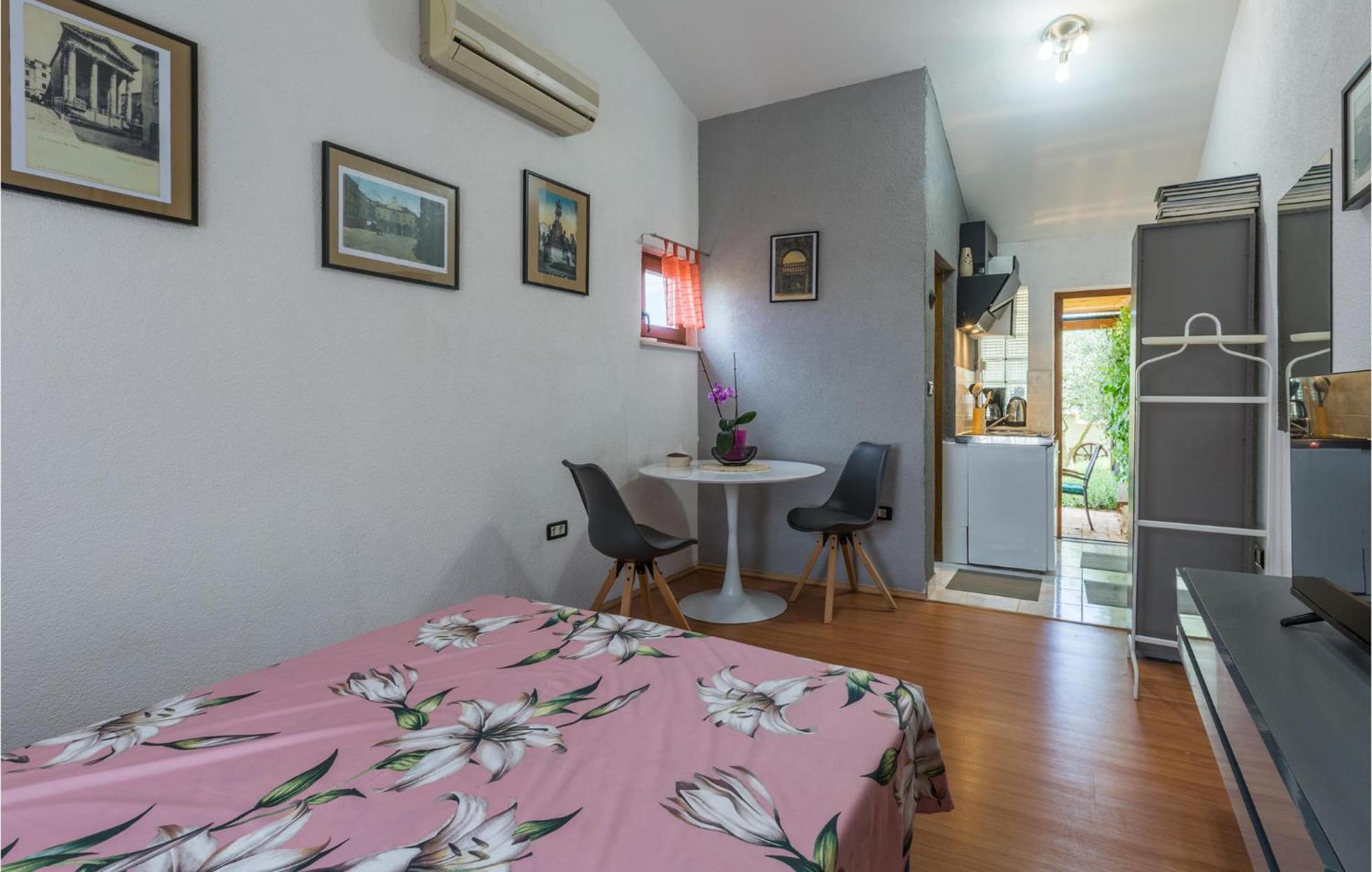 Beautiful Apartment In Jadreski With Wifi Exterior foto