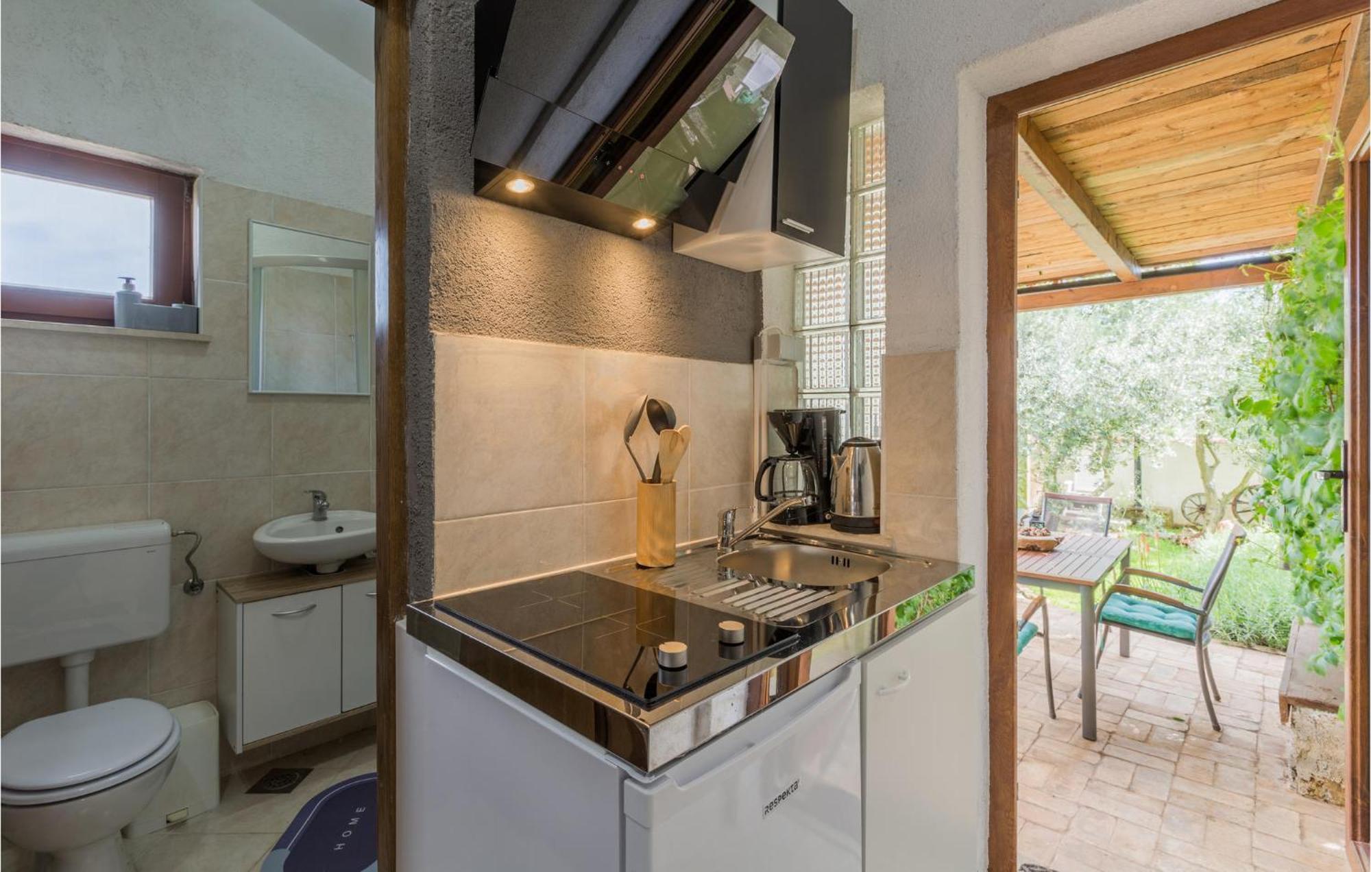 Beautiful Apartment In Jadreski With Wifi Exterior foto