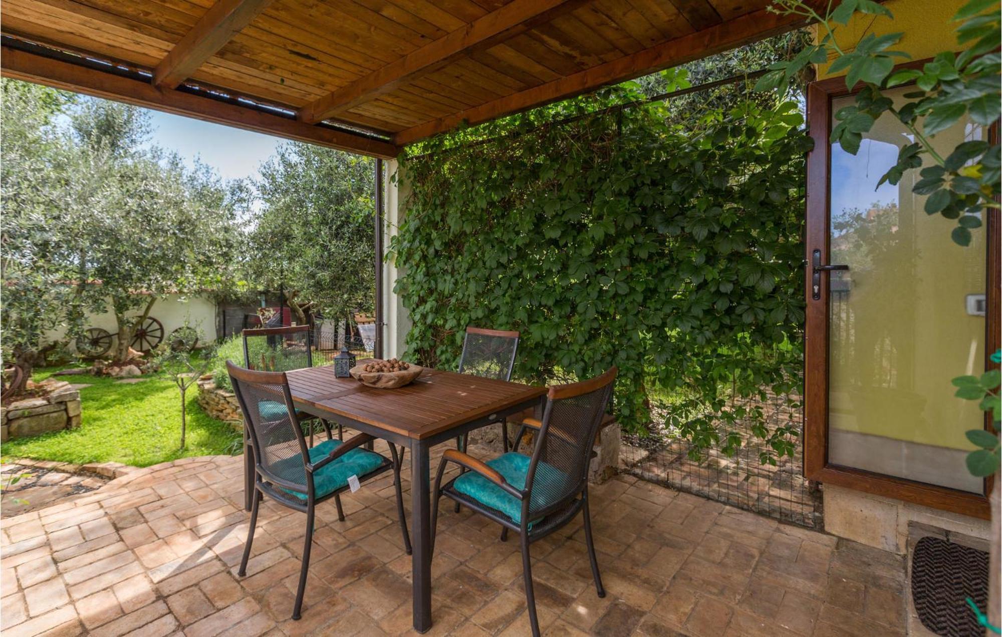 Beautiful Apartment In Jadreski With Wifi Exterior foto